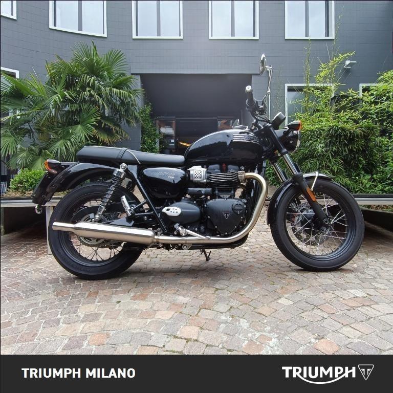 TRIUMPH Bonneville 900 T100 