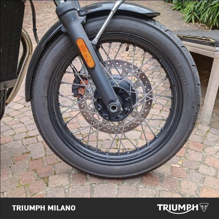 TRIUMPH Bonneville 900 T100 