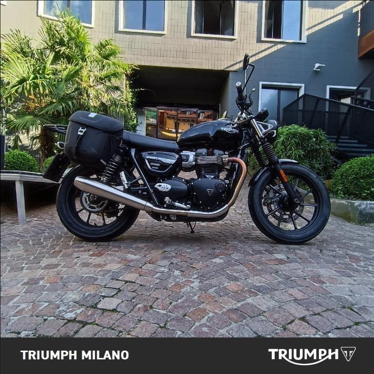 TRIUMPH Street Twin 900 