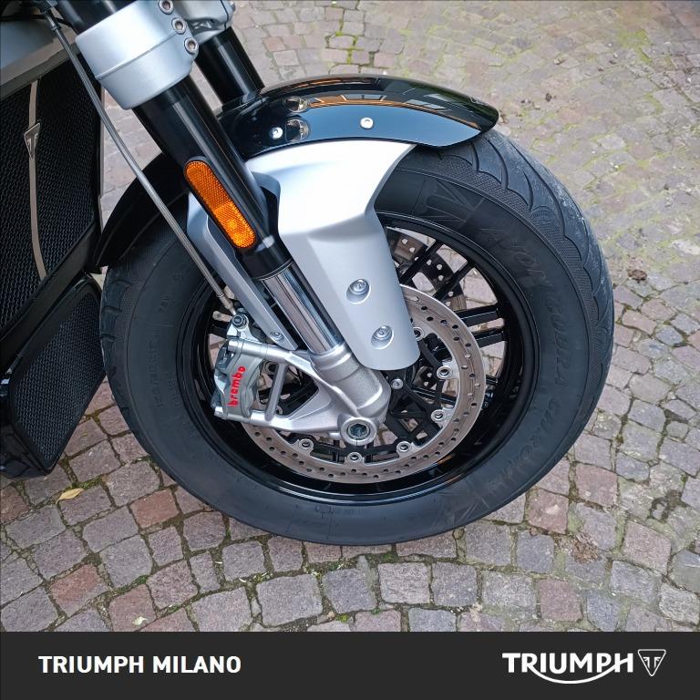 TRIUMPH Rocket III 2500 R Chrome Edition