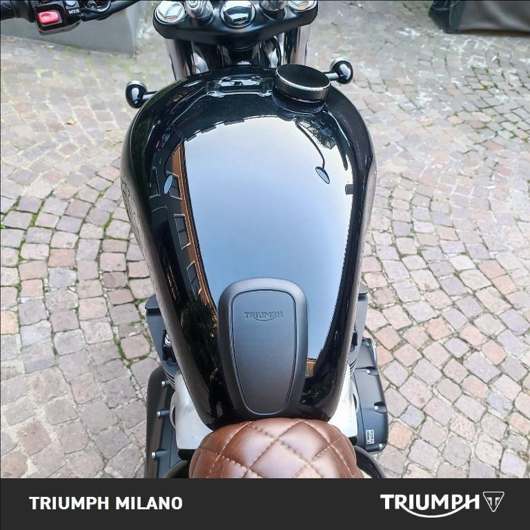 TRIUMPH Street Twin 900 