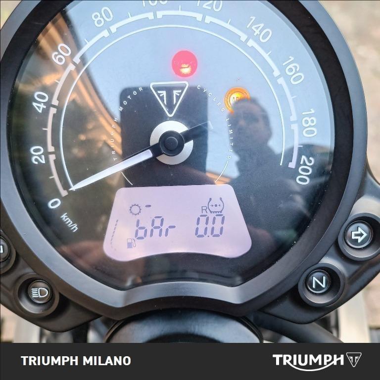 TRIUMPH Street Twin 900 