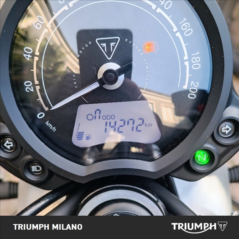 TRIUMPH Street Twin 900 