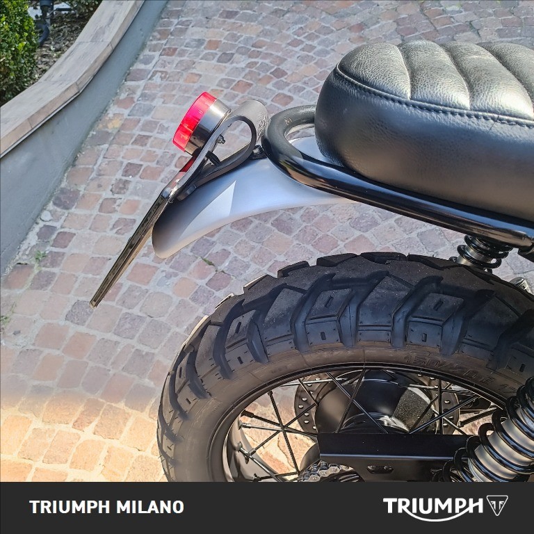 TRIUMPH Bonneville 900 T100 