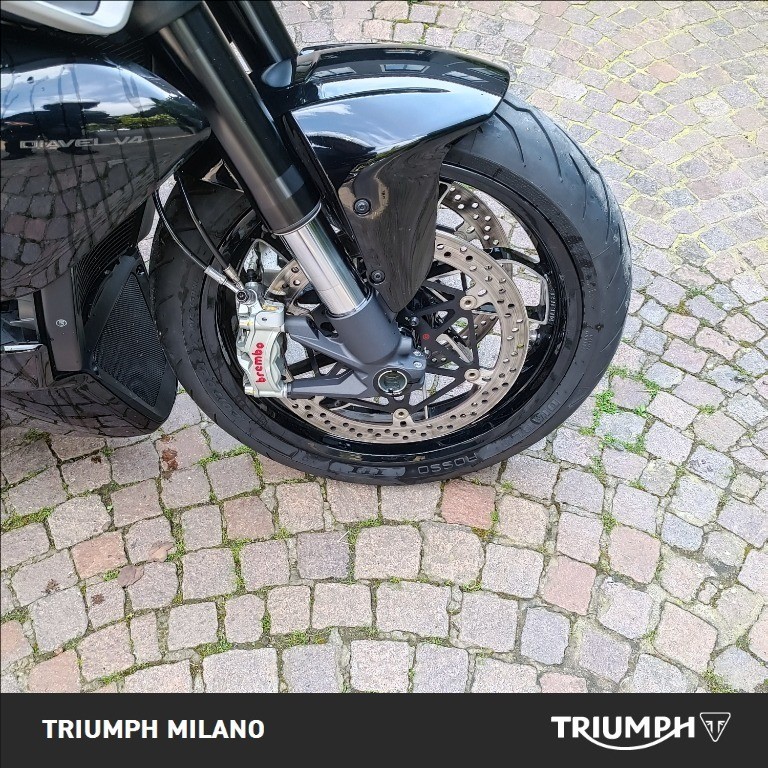 DUCATI Diavel V4 1158 Thrilling Black