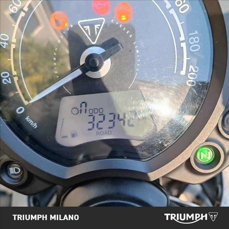 TRIUMPH Street Twin 900 