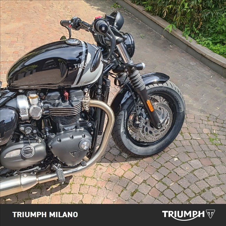 TRIUMPH Bonneville 1200 Bobber E5