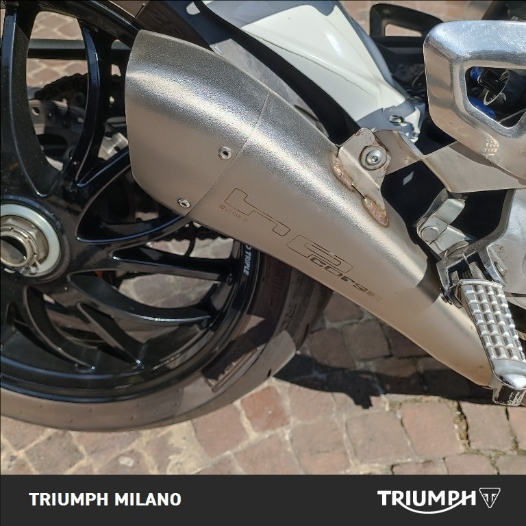 TRIUMPH Speed Triple 1050 