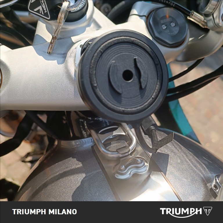 TRIUMPH Thruxton 1200 RS