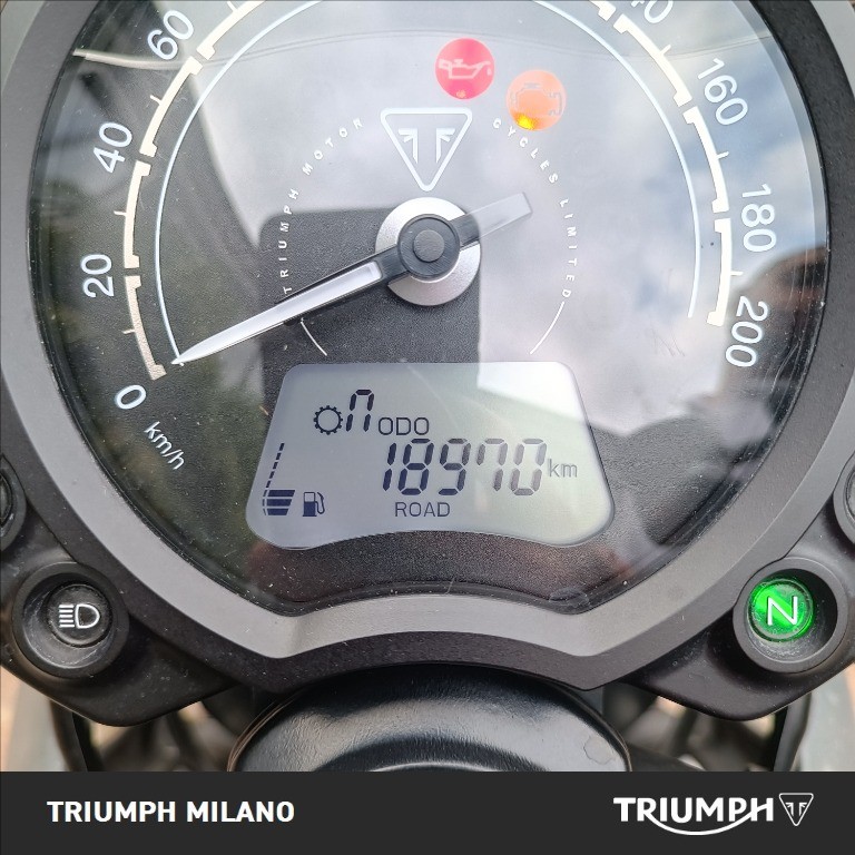 TRIUMPH Street Twin 900 